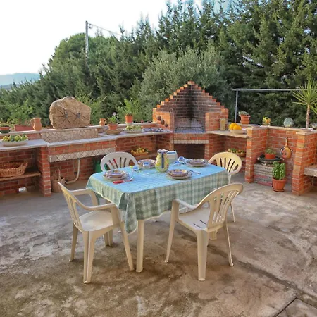 Rentopolis Piana Grande Villa